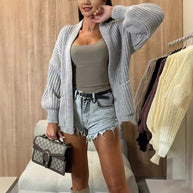 Damen Strickjacke mit strukturierter Oberfläche und voluminösen Ärmeln WW