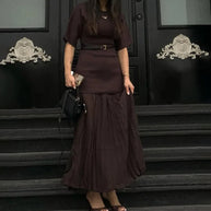 Damen Elegantes Maxikleid mit figurbetontem Oberteil und voluminösem Rock WW