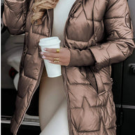 Damen Steppparka mit Kapuze und praktischen Taschen WW