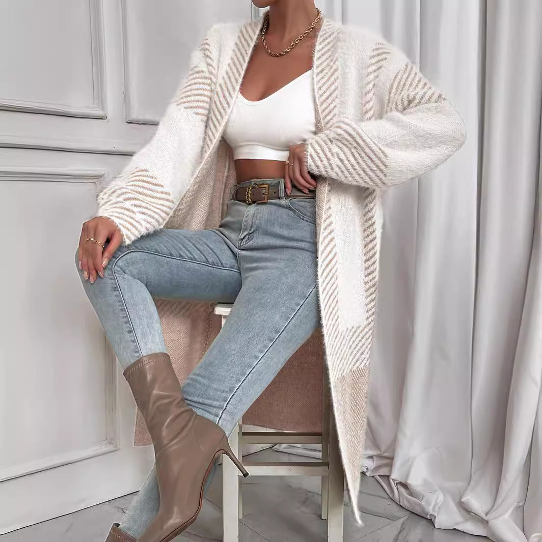 Damen Strickjacke mit geometrischem Muster WW