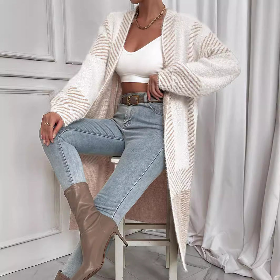 Damen Strickjacke mit geometrischem Muster WW