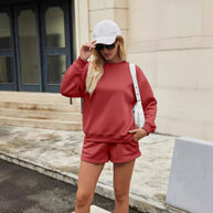 Damen Sportliches Loungewear-Set mit elegantem Sweatshirt und kurzen Shorts WW