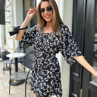 Damen Set aus luftigem Oberteil und Shorts mit animalischem Muster WW