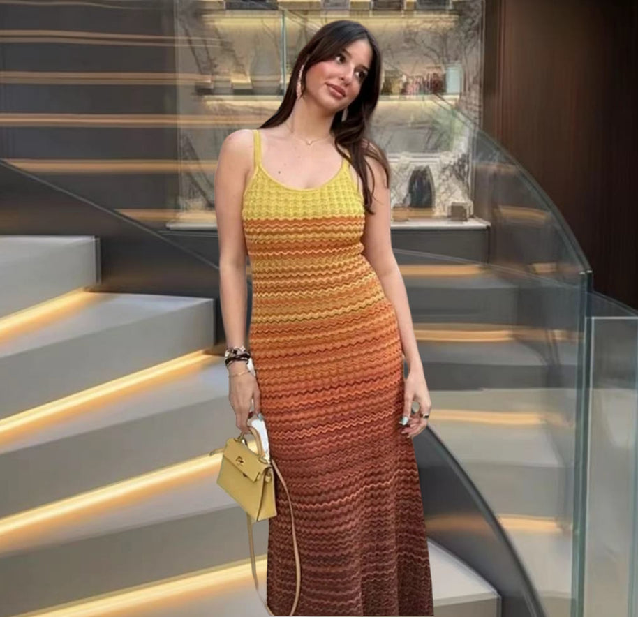 Damen Strick-Maxikleid mit seitlichem Schlitz und elegantem Muster WW