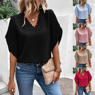 Damen Bluse mit floralen Spitzenapplikationen und eleganten Cut-Out-Ärmeln WW