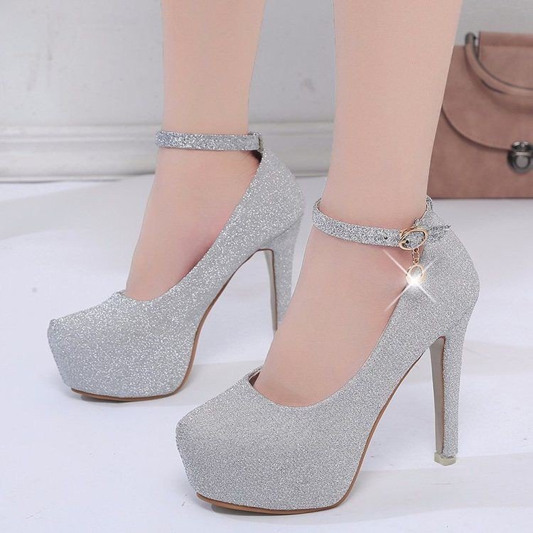 Damen Glitzernde Plateau-Pumps mit feinem Riemchen und elegantem Schmuckdetail W&W Mode