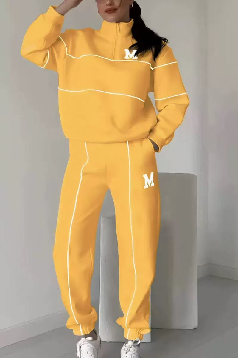 Damen sportlicher Lounge-Anzug mit hohem Kragen und elastischem Bund WW