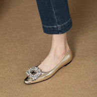 Damen Ballerina Flats mit spitzem Zehenbereich und dekorativem Strassschnalle WW