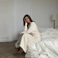 Damen Strickensemble mit klassischem V-Ausschnitt und Knopfdetails WW