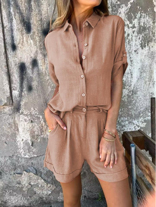 Damen lässiges Jumpsuit mit knopfverschlossenem Oberteil und praktischem Taillenzug