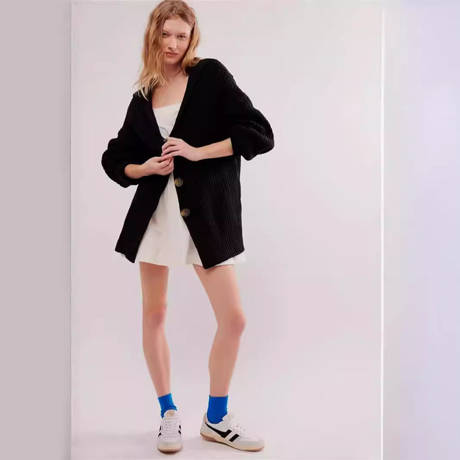 Damen Strickjacke mit eleganter Knopfakzentuierung und lässigem Schnitt WW