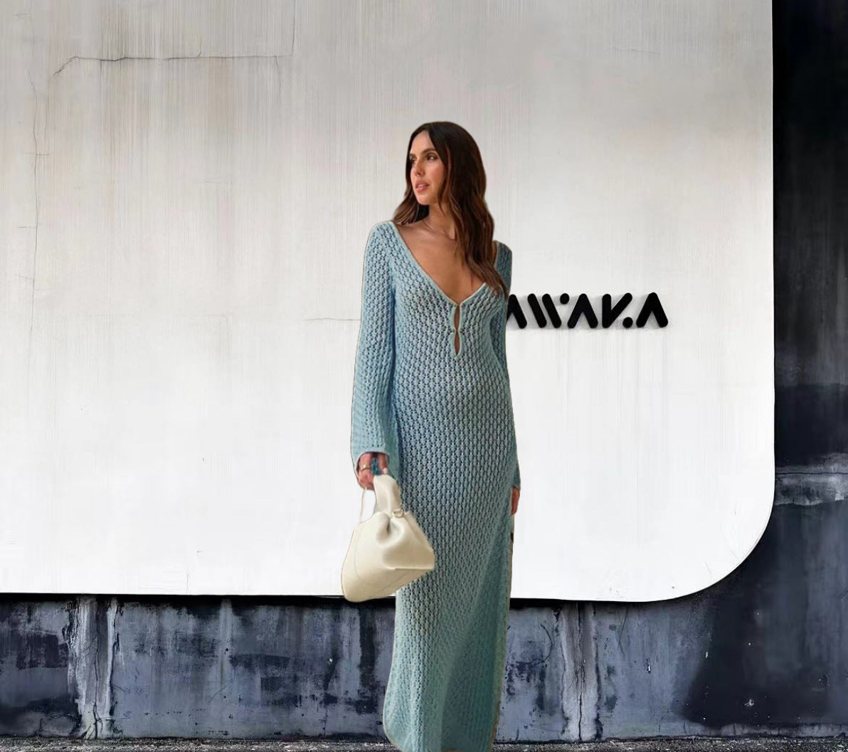 Damen Strick-Maxikleid mit tiefem V-Ausschnitt und modischen Rüschendetails WW