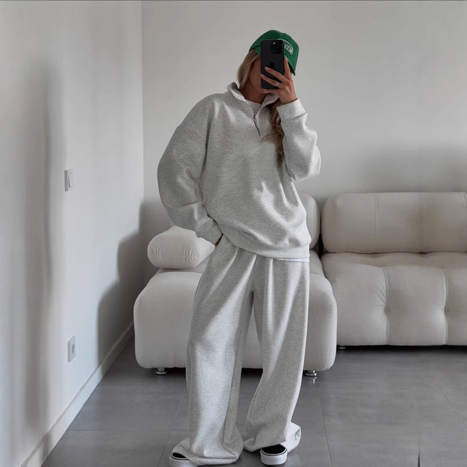 Damen Sportlicher Kapuzenpullover mit kurzer Reißverschlussöffnung WW