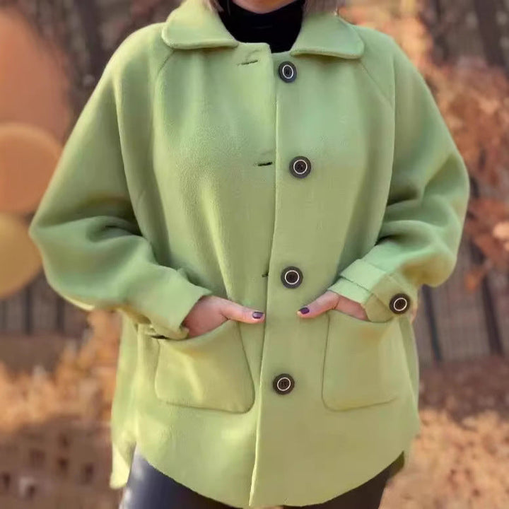 Damen weiche Wolljacke mit Schulterpasse und Knopfdetails W&W Mode