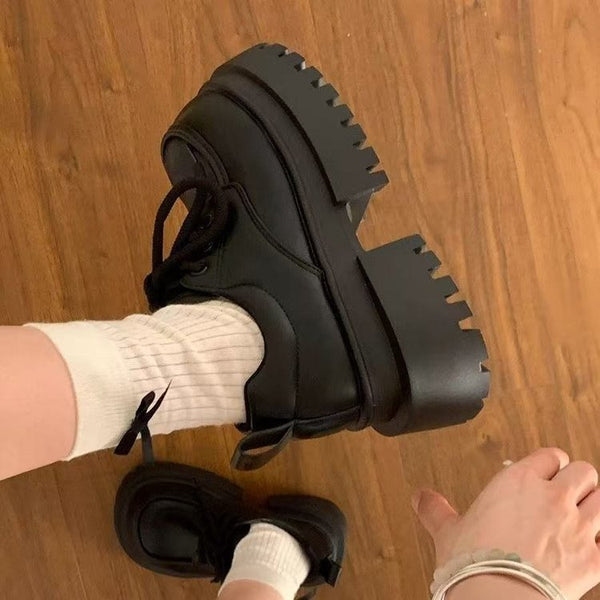 Damen Chunky Schnürschuhe mit rutschfester Sohle und modischem Design W&W