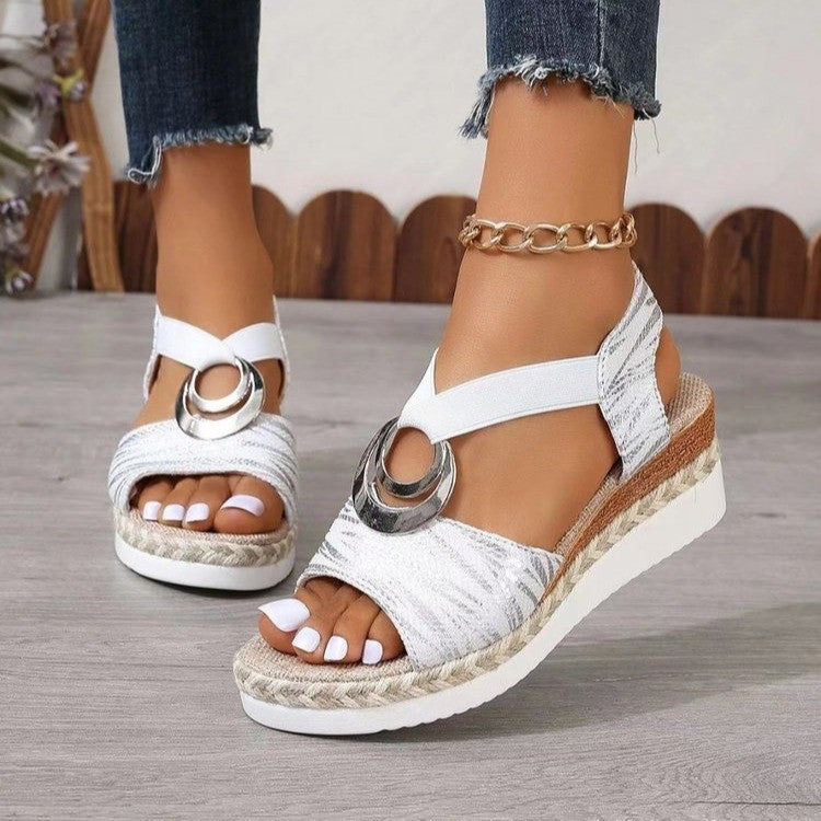 Femme Wedge Espadrille Sandalen mit dekorativem Riemen-Detail WW