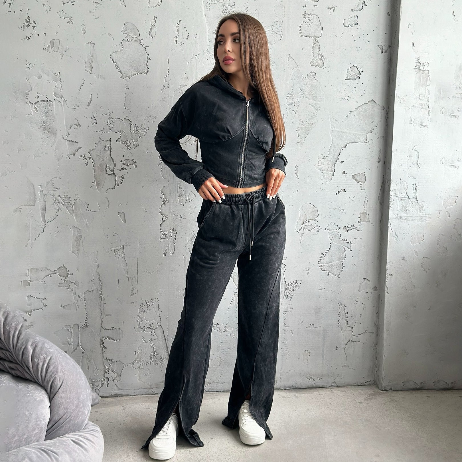 Damen Sportliches Freizeit-Set mit cropped Jacke und weiter Hose WW