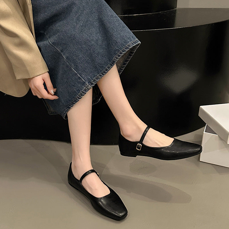 Damen Quadratzehen-Mary-Jane-Flats mit verstellbarem Knöchelriemen WW