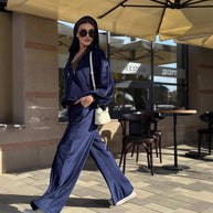 Damen Sportliches Velvet Loungewear-Set mit Hoodiefunktion WW