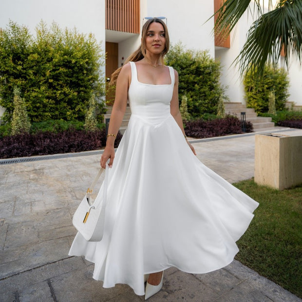 Damen Abendkleid mit quadratischem Ausschnitt und fließendem Rock WW