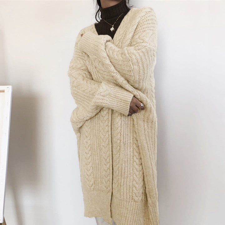 Damen Strickponcho mit tiefem V-Ausschnitt und trendigem Zopfmuster W&W Mode