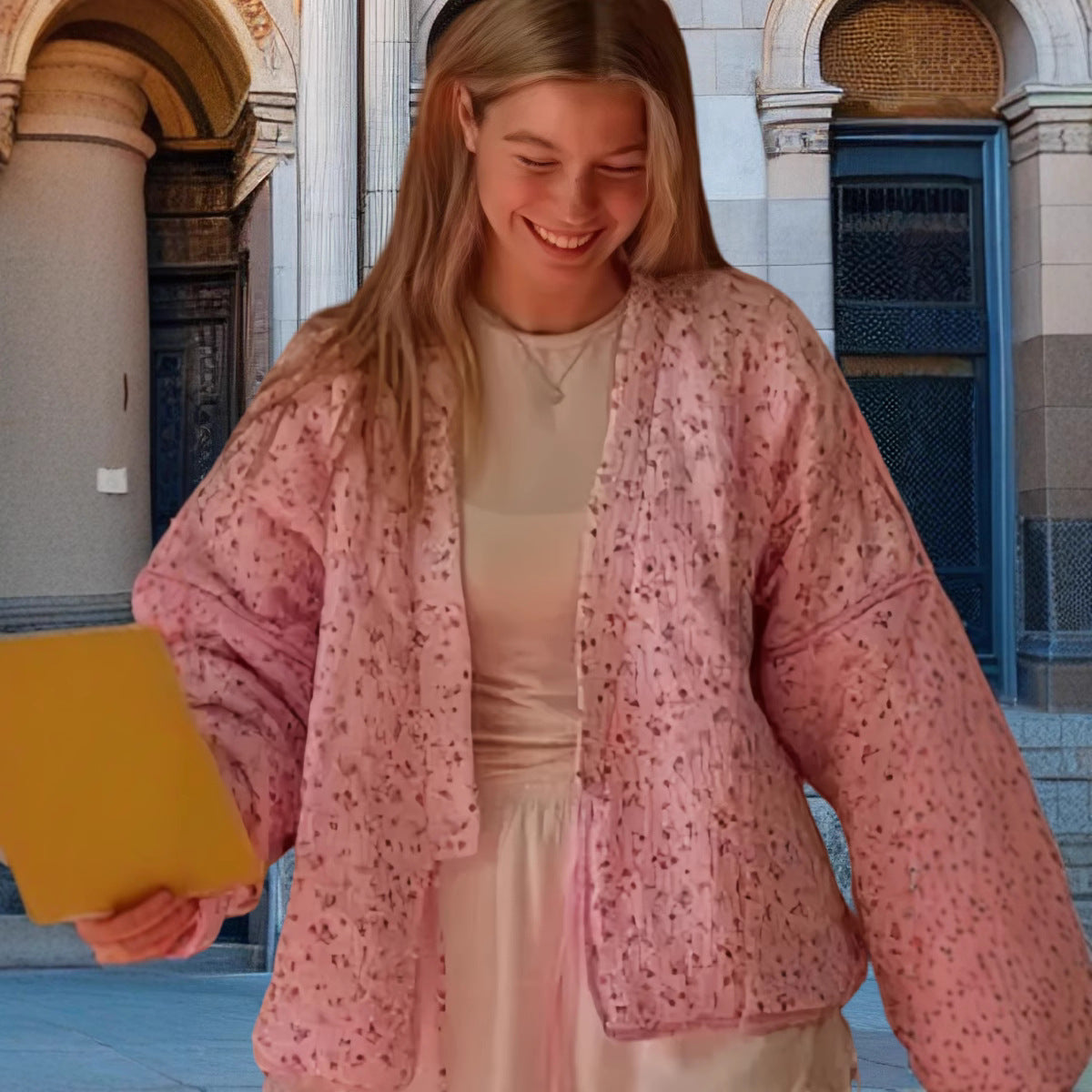 Damen Strickjacke mit floralen Mustern und lässigem Schnitt WW