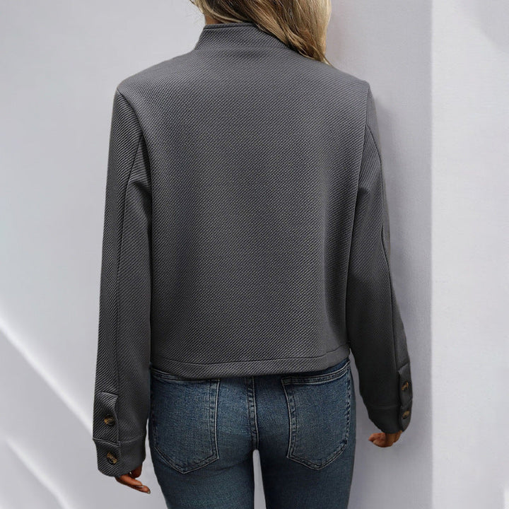 Damen Kurzjacke mit strukturiertem Stoff und modischen Knöpfen W&W Mode