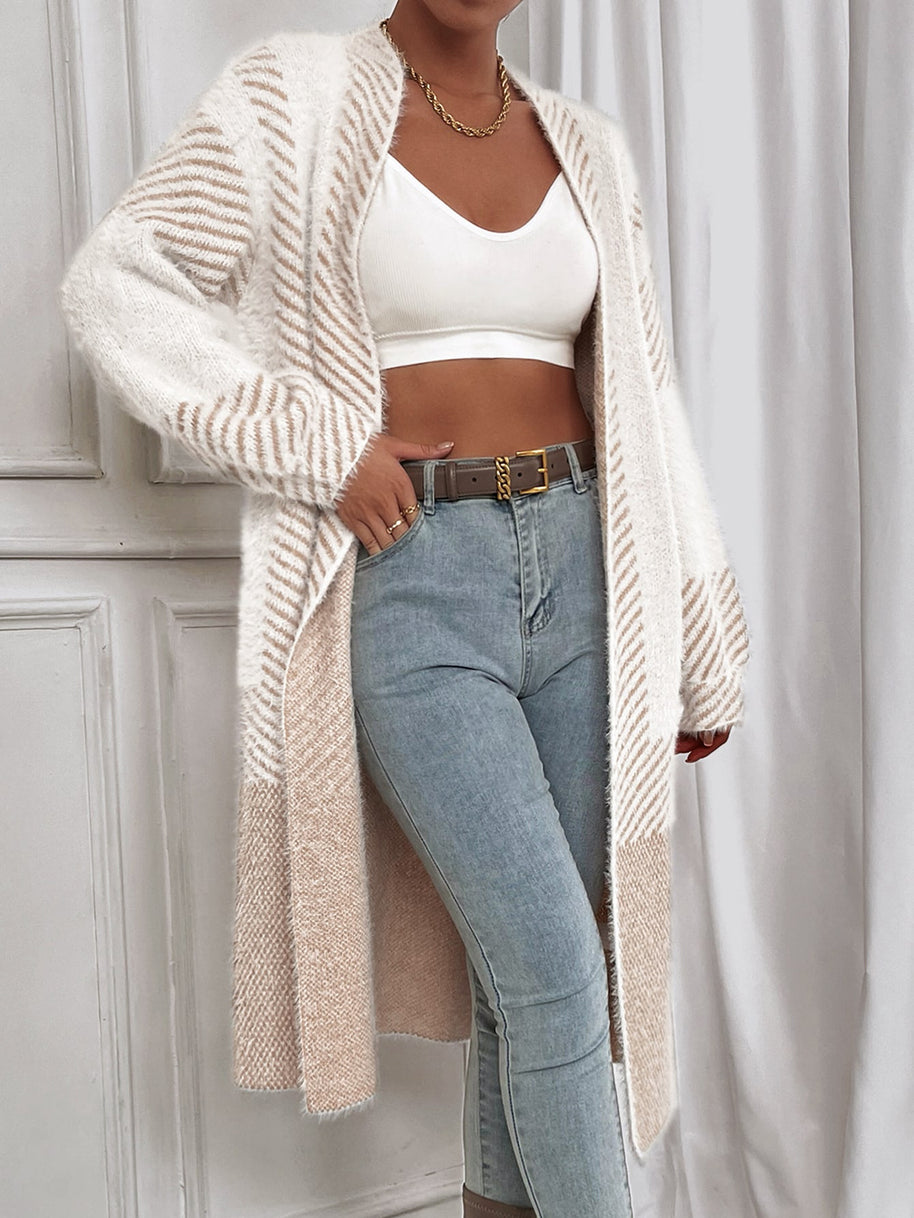 Damen Strickjacke mit geometrischem Muster WW