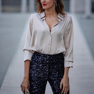 Damen elegante Seidenbluse mit minimalistischen Knopfdetails WW