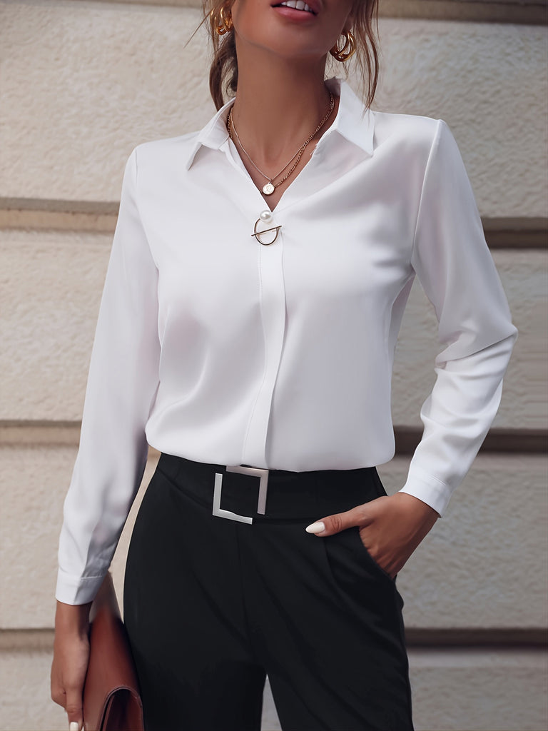 Damen Elegante Bluse mit geschmeidiger Textur und detailreicher Knopfleiste WW