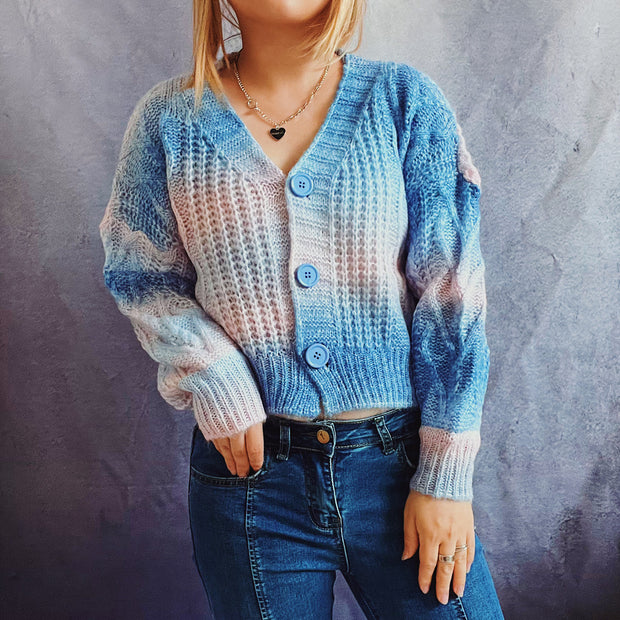 Damen Strickjacke mit romantischem Wellenmuster und Knopfdetails WW