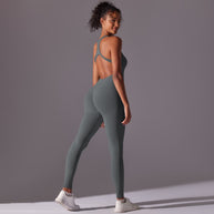 Damen Sportlicher Jumpsuit mit offener Rückenpartie und hoher Flexibilität WW