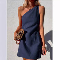 WW | Einfarbiges Slim Fit One-Shoulder Pendelkleid