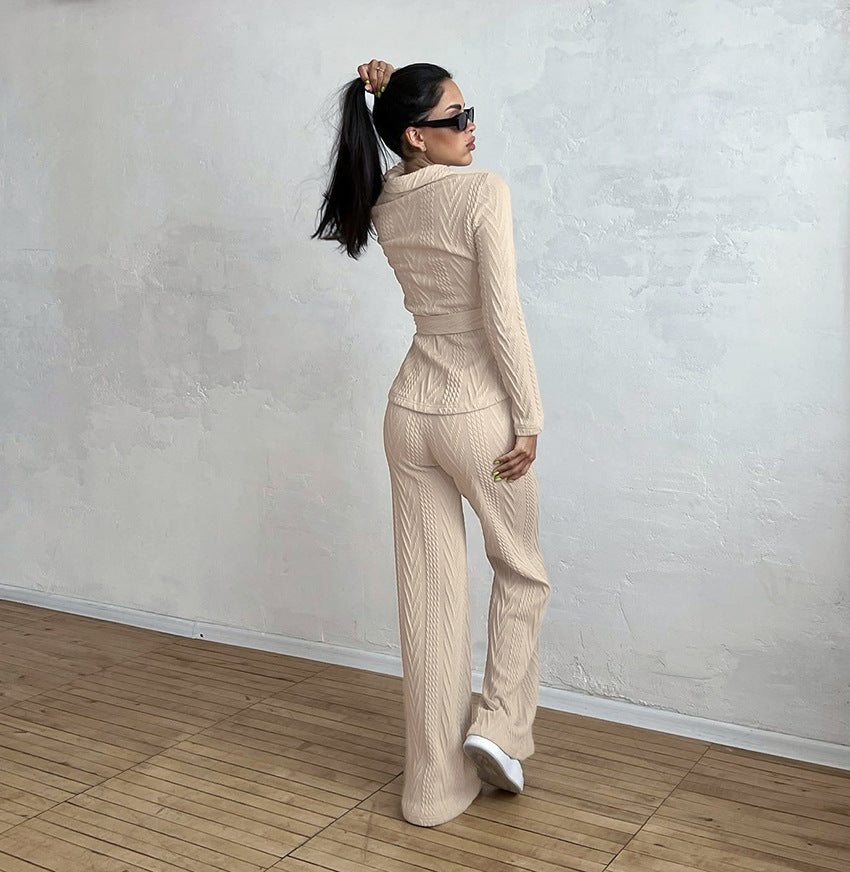 Damen Strickanzug im modernen Look mit eleganten Details WW