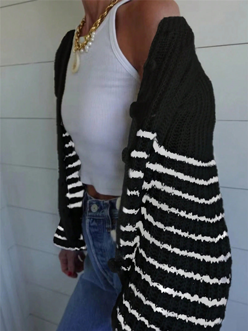 Damen Strickjacke im modernen Ringelmuster und lässigem Schnitt WW