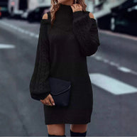 Damen Strickkleid mit hochgeschlossenem Kragen und offener Schulterpartie WW