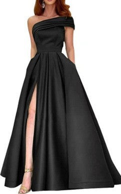 Damen Elegantes Maxikleid mit asymmetrischem Ausschnitt und hohem Beinschlitz W&W Mode
