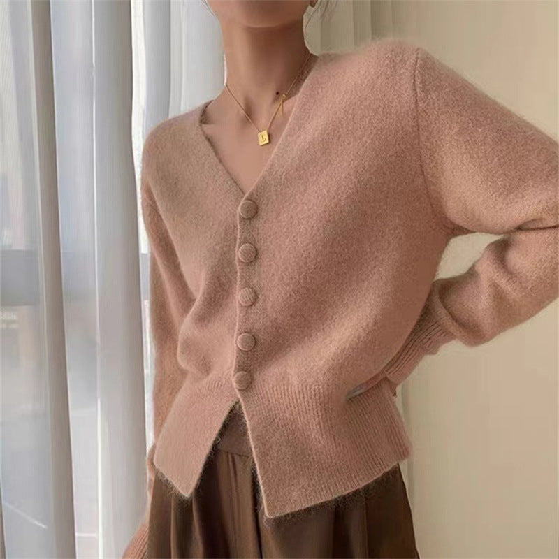 Damen Strickjacke mit tiefem V-Ausschnitt und weich fließendem Material WW