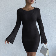 WW | Langärmliges Trompetenärmel Offener Rücken Strickkleid