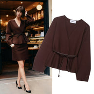 Damen Wickelbluse mit figurbetonendem Design und eleganten Taillenzug WW