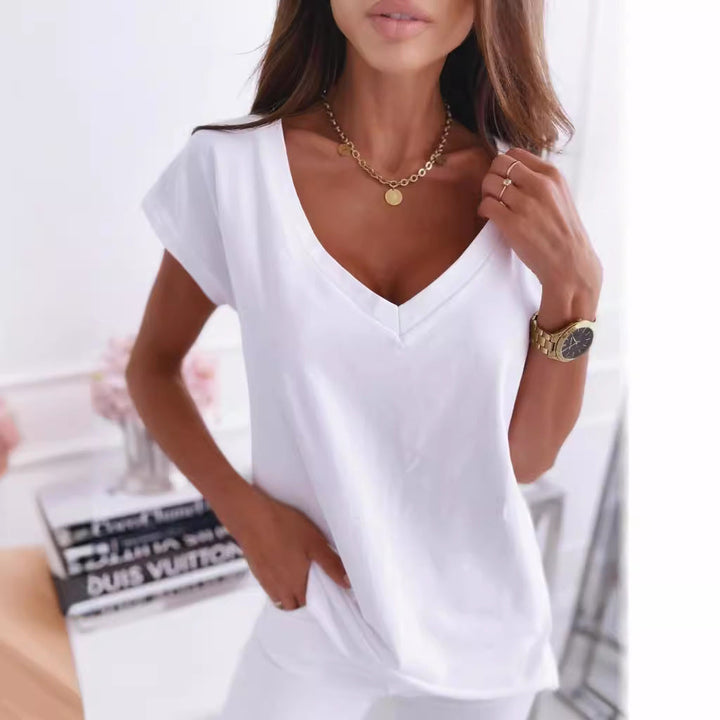 Damen V-Ausschnitt T-Shirt mit lässigem Schnitt W&W Mode