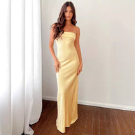 WW | Sommer Einfarbiges Trägerloses Elastisches Rückfreies Satin Kleid