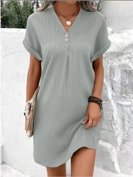 Damen Kurzarm Kleid mit V-Ausschnitt und Knopfdetail WW