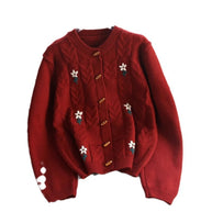 Damen Strickjacke mit floralem Zopfmuster und Holzknöpfen WW