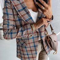 Damen stylische Blazerjacke mit doppelter Knopfleiste und eleganten Silberdetails WW