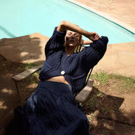 Damen Strickjacke mit dekorativen Knöpfen und seitlichen Taschen WW