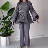 WW Swing-Anzug mit Rundhals und Batwing-Ärmeln