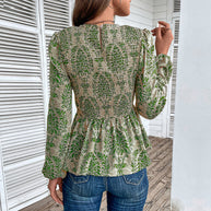 Damen Bluse mit eleganter Rüschennähten und floralem Muster WW