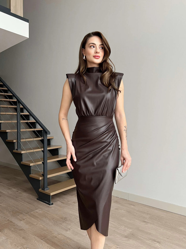 Damen figurbetontes Kleid aus hochwertigem Kunstleder mit elegantem Wickeldesign WW