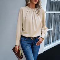 Damen Bluse mit eleganten Falten und dekorativem Rundhalsausschnitt WW